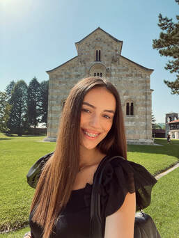 Milana Manojlović